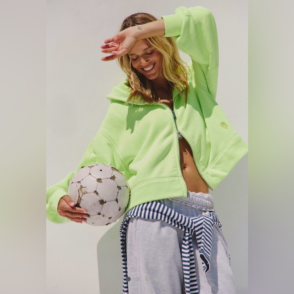 NWT FREE PEOPLE MOVEMENT A CUT ABOVE ZIP UP HOODIE